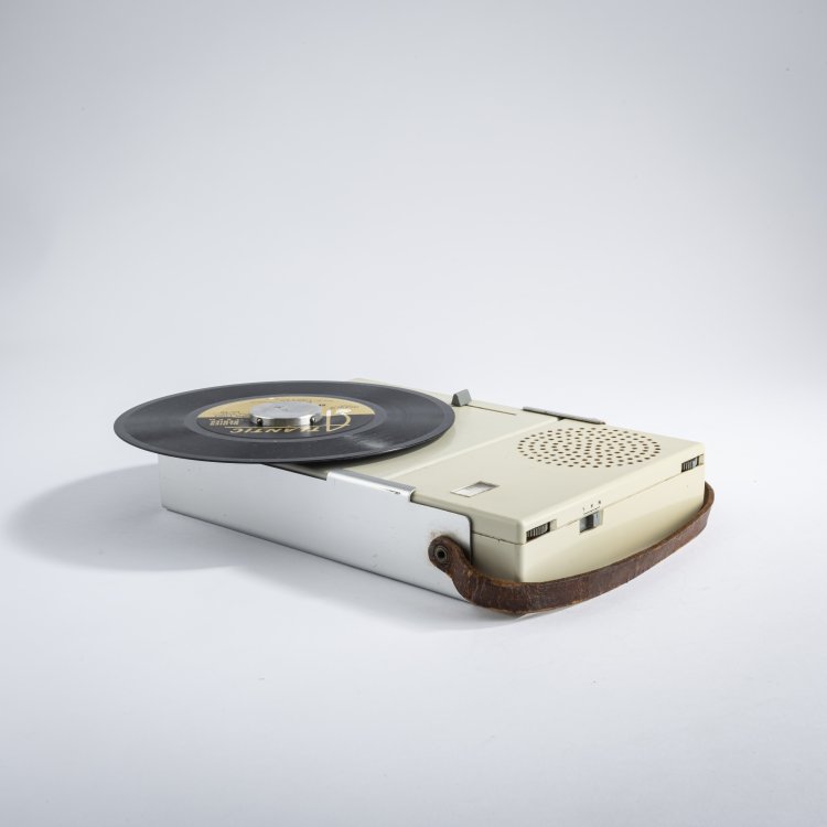 kever Opsplitsen het laatste Phono Transistor-Radio 'TP1', 1959 – Dieter Rams | Lot 92 – Schools of  Design
