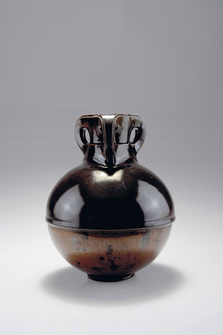 Hauptbild zu Objekt, Henkelvase '205', 1902-03, Henry van de Velde, Hanke, Reinhold, H&ouml;hr, 100C 23