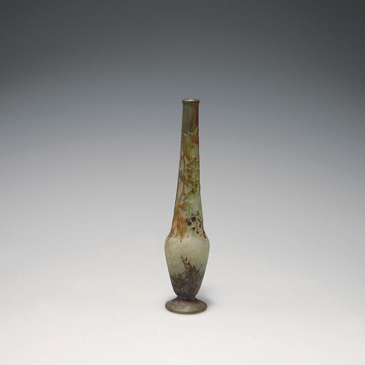 Hauptbild zu Objekt, 'Vigne vierge' vase, c1910, Daum Fr&egrave;res, Nancy, 111A 35
