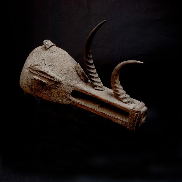 Bild 4 zu Objekt, Maske des 'komo'-Bundes, Mali, 115B 3