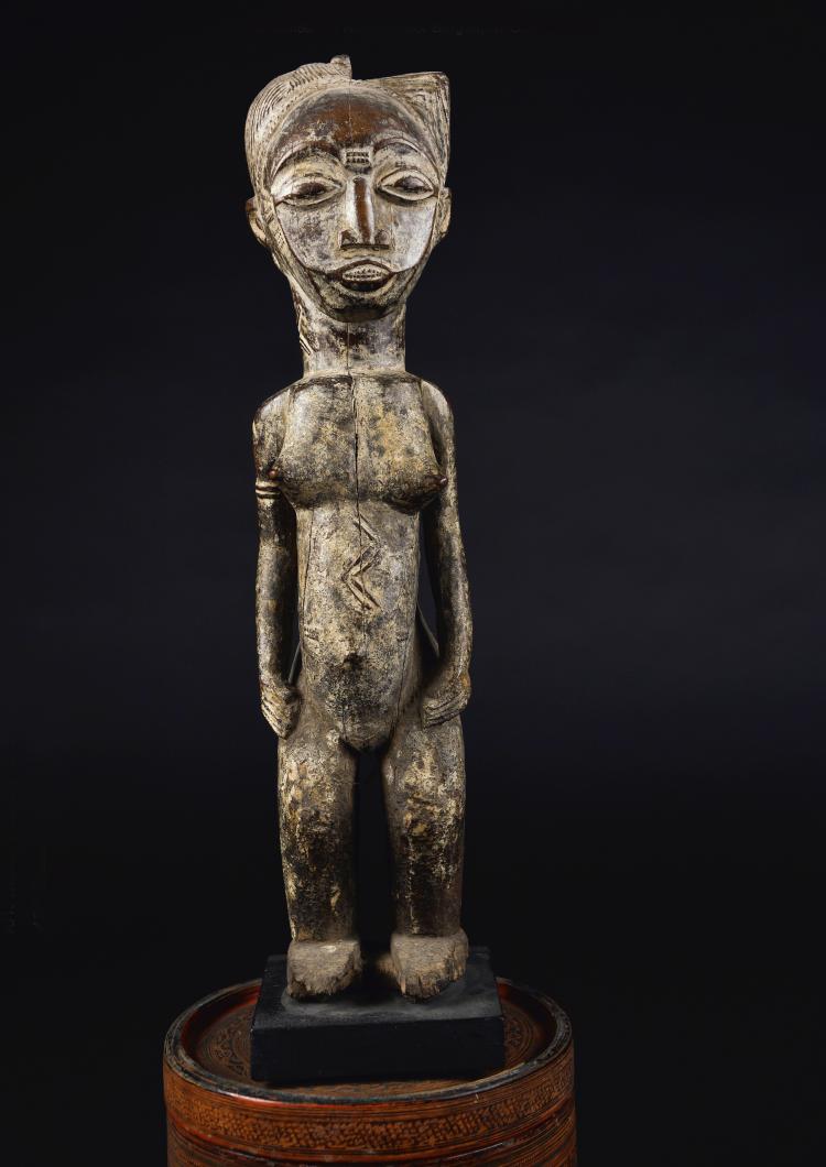 Hauptbild zu Objekt, Weibliche Figur, Elfenbeink&uuml;ste, 115B 9