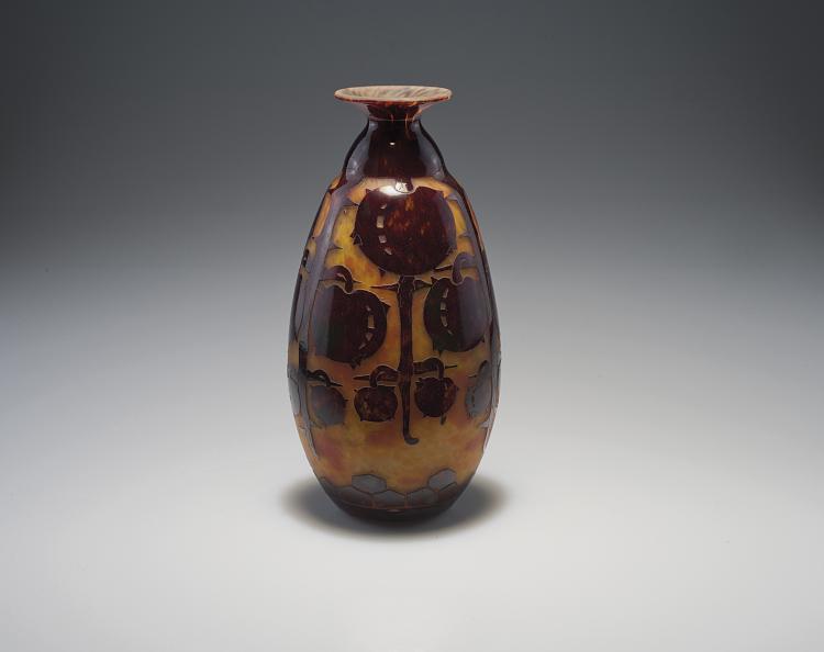 Hauptbild zu Objekt, 'Marrons' vase, 1922-25, Schneider, Epinay-sur-Seine, 111A 197