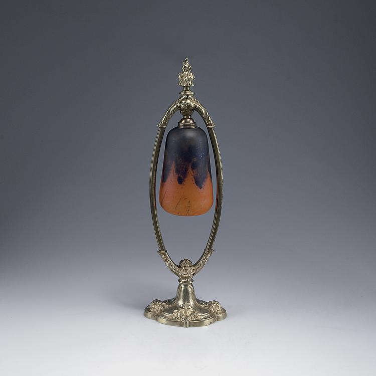 Hauptbild zu Objekt, Table light with roses, 1920s, Charles Ranc, Daum Fr&egrave;res, Nancy, 111A 52