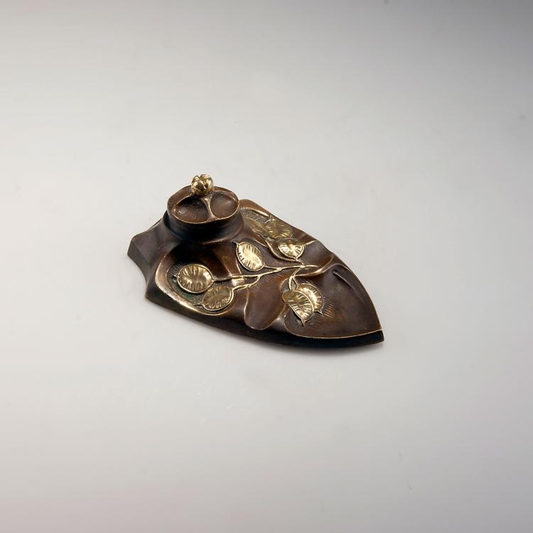 Bild 1 zu Objekt, 'Monnaie du Pape' inkwell, c1900, Orf&eacute;ar, Paris, 111a 580