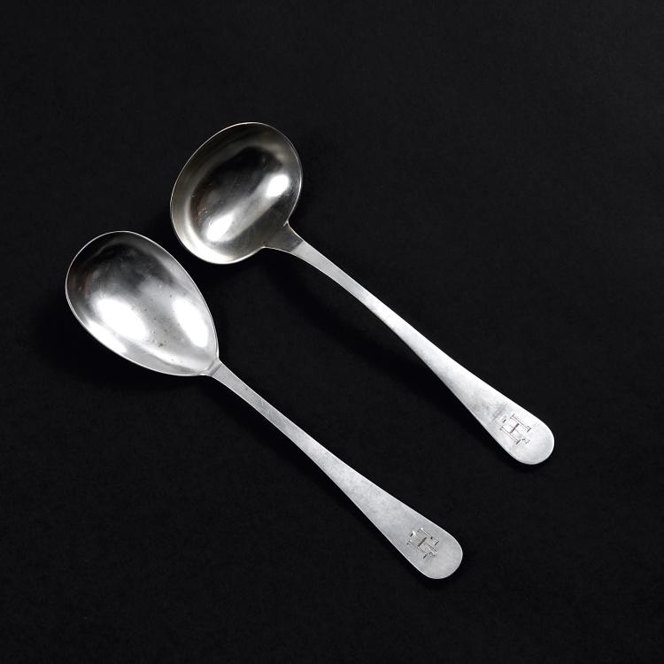 Hauptbild zu Objekt, Two pieces from the 'Model III', Henry van de Velde, Bahner AG, D&uuml;sseldorf, 112A 65