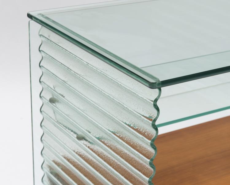 Bild 1 zu Objekt, Sideboard auf Rollen 'Onda', 1996, Ron Arad, FIAM, Tavullia, Italien, 115C 414