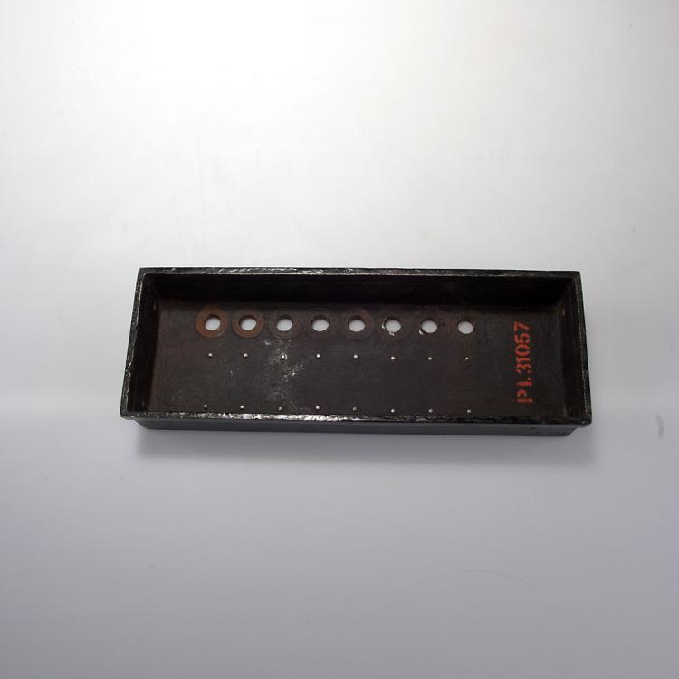 Bild 2 zu Objekt, Aufzugschalttafel, um 1909 , Peter Behrens, AEG, Berlin, 112A 90