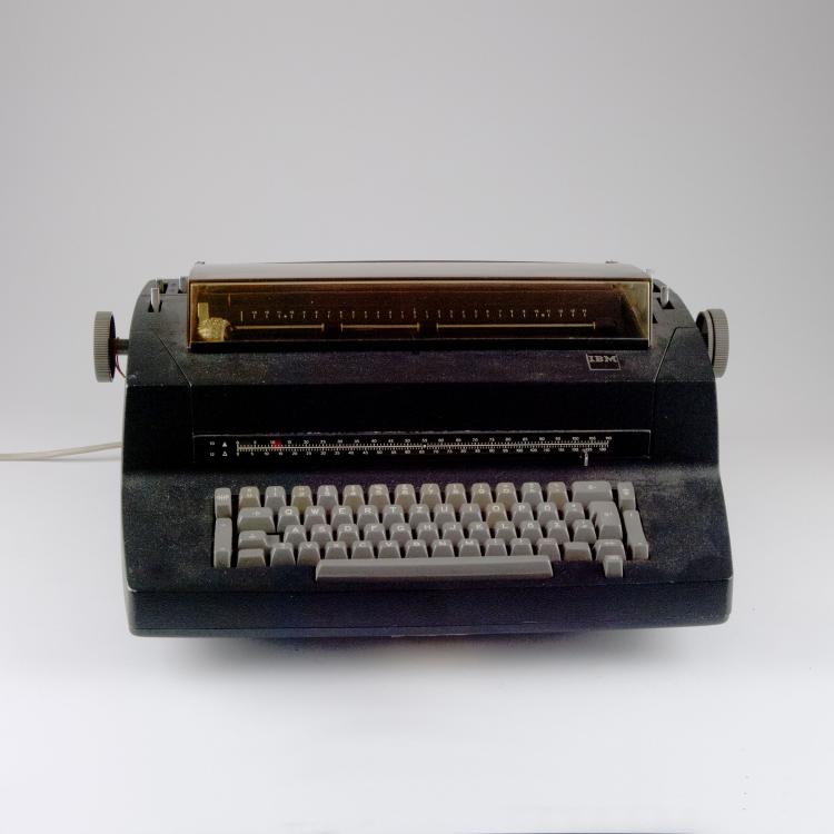 Bild 1 zu Objekt, 'Selectric III' typewriter, c1981, Eliot Noyes, IBM, Endicott, New York, 119C 337