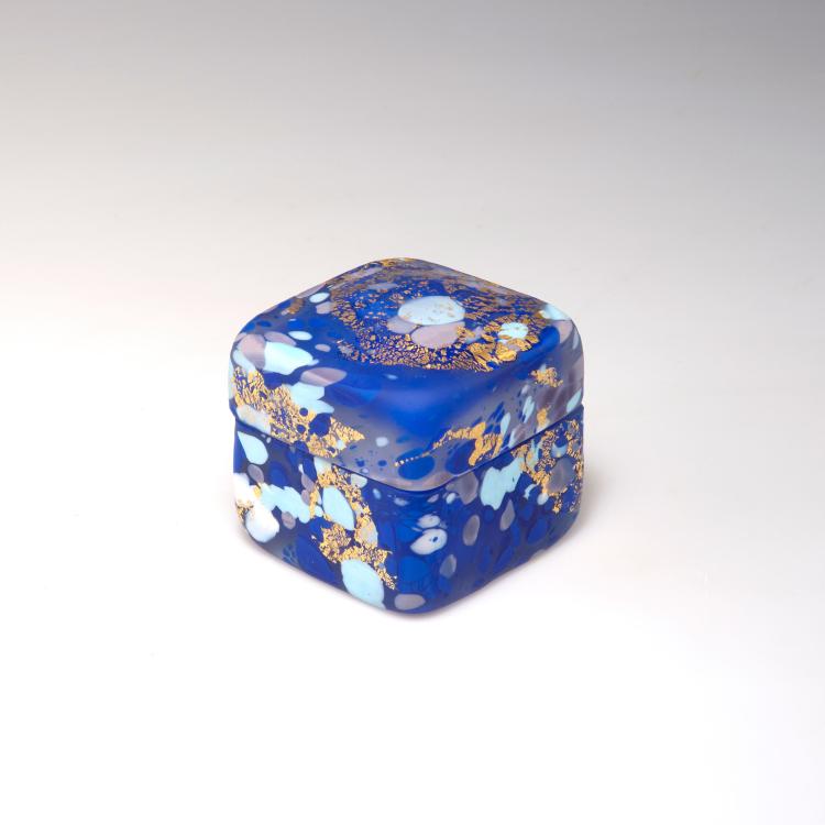 Hauptbild zu Objekt, Box and cover, c1980, 116B 235