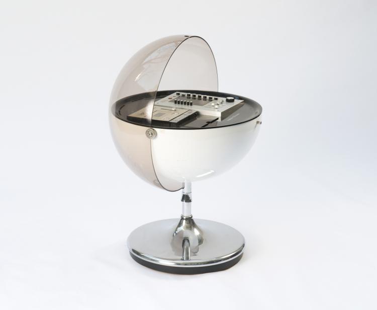 Bild 1 zu Objekt, , Thilo Oerke, Rosita Tonm&ouml;bel, Deutschland, 115C 195