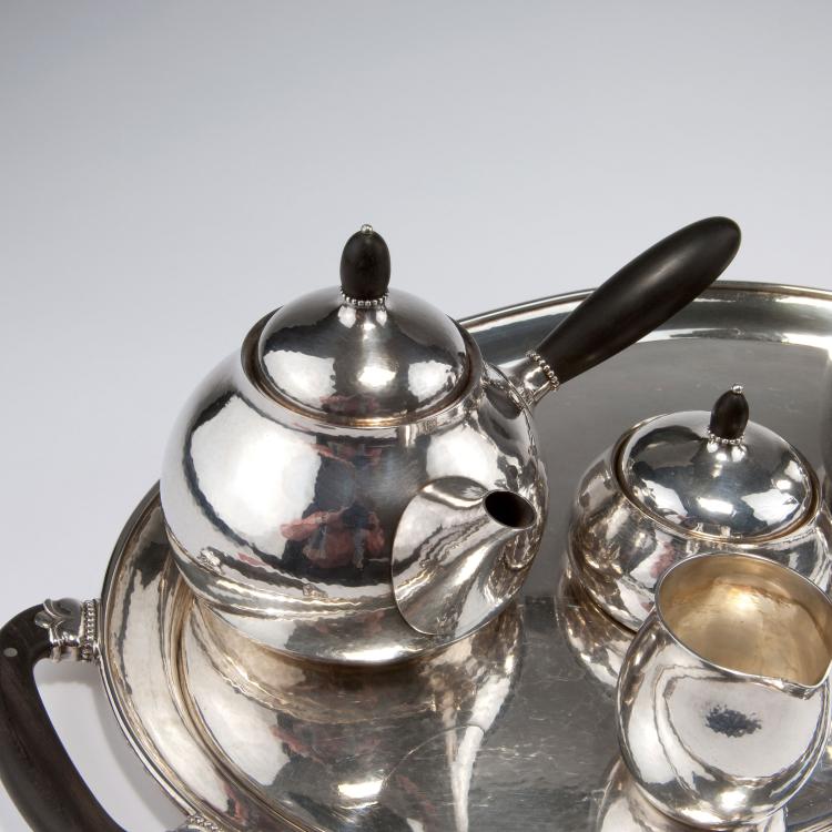 Bild 2 zu Objekt, 'Perl' coffee and teaset with tray, 1915, Georg Jensen, Jensen, Georg, Kopenhagen, 117A 674