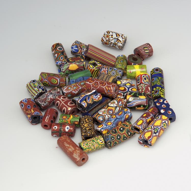 Hauptbild zu Objekt, Konvolut Muranoperlen, Venedig, 115B 107