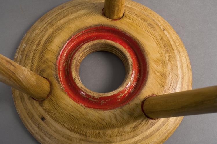 Bild 1 zu Objekt, Hocker 'EL 121', um 1953, Eduard Ludwig, Haydvodel, Georg, Berlin, 115C 434