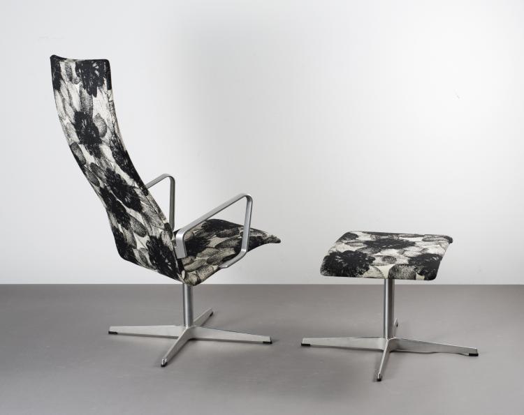 Bild 2 zu Objekt, Armlehnsessel 'Oxford - 3292' mit Ottoman, 1965, Arne Jacobsen, Hansen, Fritz, Aller&ouml;d, 115A 268