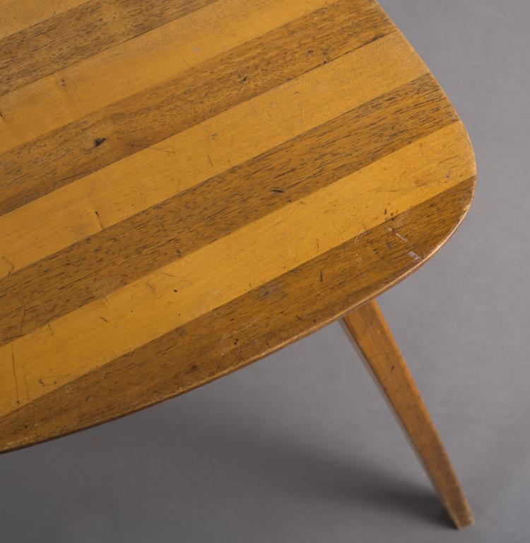 Bild 2 zu Objekt, Dreibeiniger Stuhl, 1953, Helmut Magg, WK- M&ouml;bel Stuttgart, 115C 174