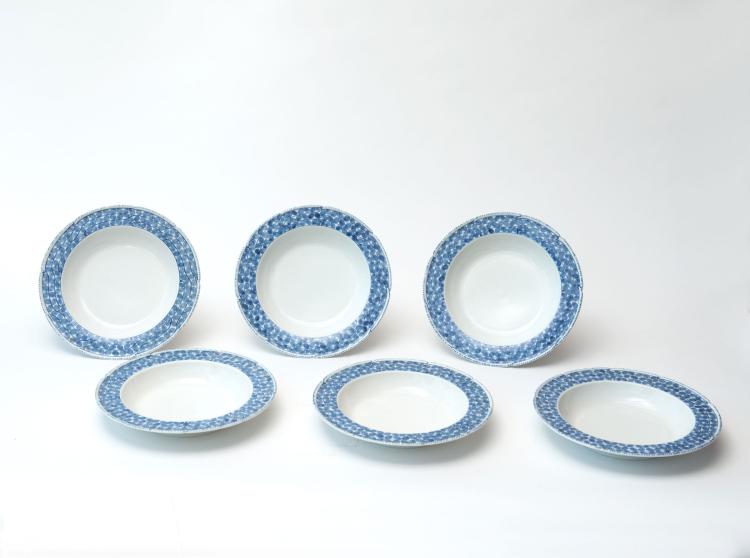 Bild 3 zu Objekt, Six soup plates, 1903-05, Richard Riemerschmid, Mei&szlig;en, StPM, 117B 73