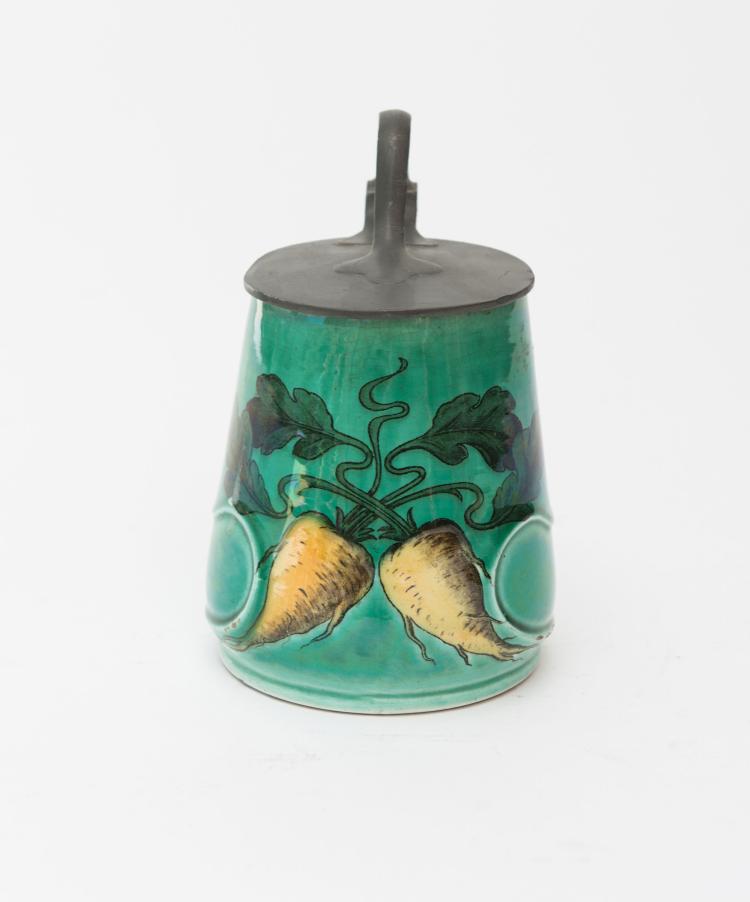 Bild 1 zu Objekt, 'Radish' beerstein, 1900, Richard Riemerschmid, Villeroy & Boch, Mettlach; Vereinigte Werkst&auml;tten, M&uuml;nchen, 117B 31