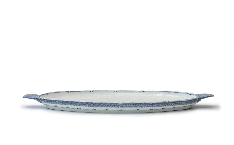 Hauptbild zu Objekt, L&auml;ngliche Vorlegeplatte, 1903-05, Richard Riemerschmid, Mei&szlig;en, StPM, 117B 69