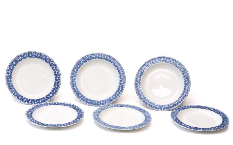 Hauptbild zu Objekt, Six dining plates, 1903-05, Richard Riemerschmid, Mei&szlig;en, StPM, 117B 75