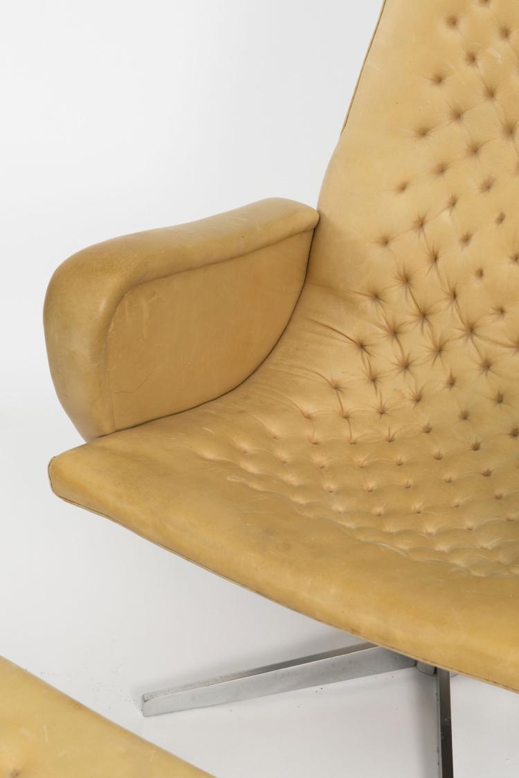 Bild 4 zu Objekt, Dreiersofa und zwei Sessel mit Ottoman, 1970er Jahre, Gruppe de Sede Design Team, De Sede, Klingnau, 116C 218