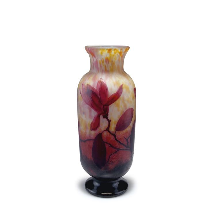 Hauptbild zu Objekt, Tall 'Magnolia' vase, 1913/14, Daum Fr&egrave;res, Nancy, 117A 100