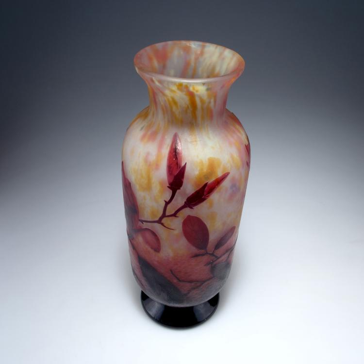 Bild 2 zu Objekt, Tall 'Magnolia' vase, 1913/14, Daum Fr&egrave;res, Nancy, 117A 100