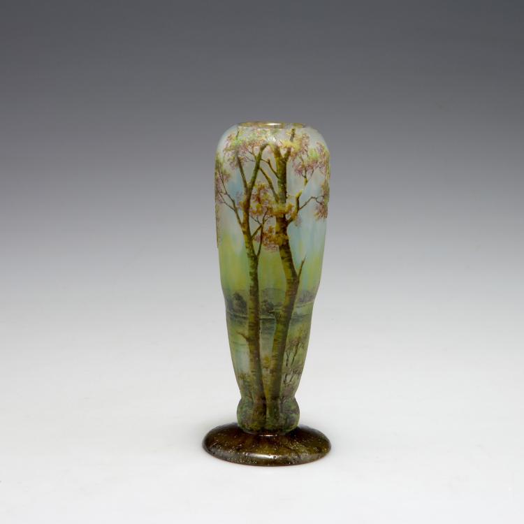 Bild 1 zu Objekt, 'Paysage lacustre' vase, c1905-10, Daum Fr&egrave;res, Nancy, 117A 59