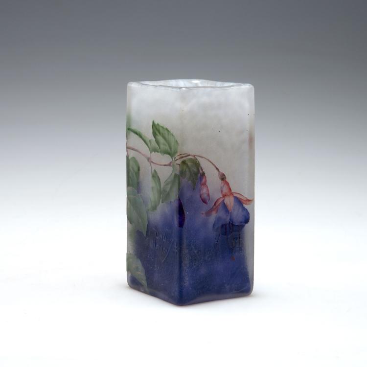 Bild 1 zu Objekt, Vase 'Fuchsias', 1905-10, Daum Fr&egrave;res, Nancy, 117A 53