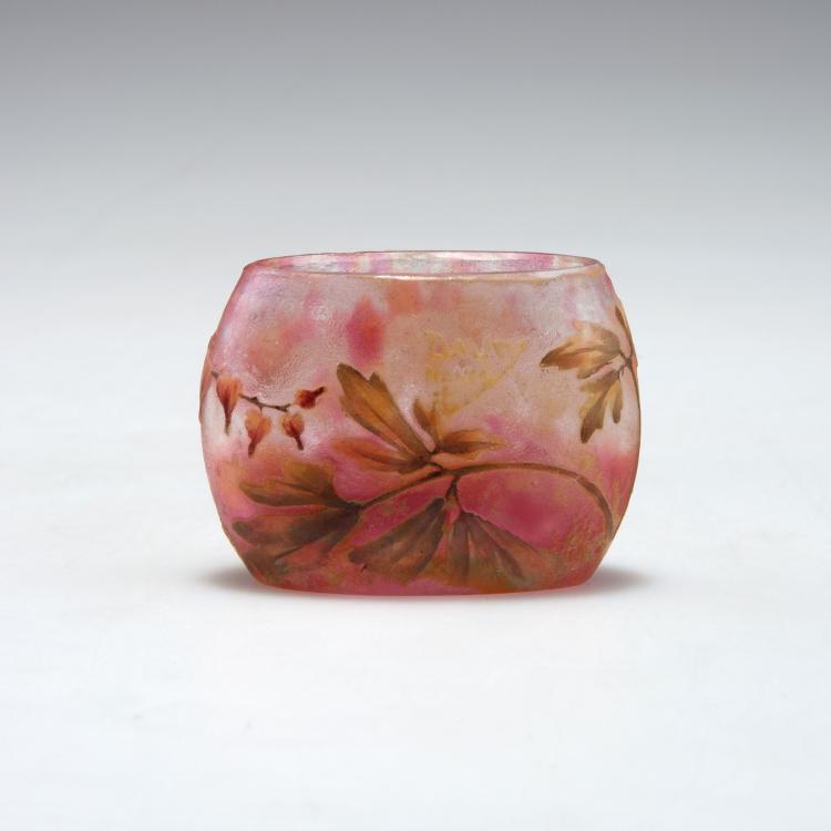 Bild 1 zu Objekt, Miniature 'Coeur de Jeanette' vase, c1910, Daum Fr&egrave;res, Nancy, 117A 79
