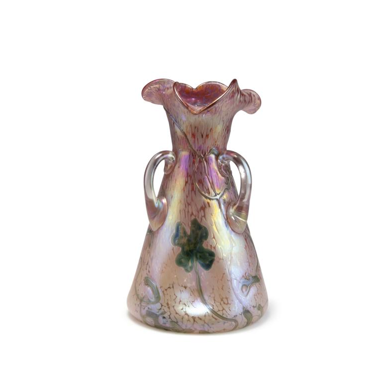 Hauptbild zu Objekt, Vase with handles, 1900-05, Elisabeth Glasfabrik, Kosten bei Teplitz; Pallme-K&ouml;nig, Gebr.; Habel, Wilhelm, 117C 39