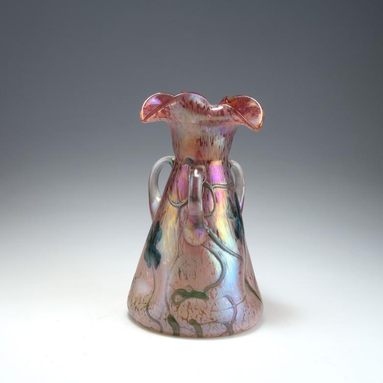 Bild 1 zu Objekt, Vase with handles, 1900-05, Elisabeth Glasfabrik, Kosten bei Teplitz; Pallme-K&ouml;nig, Gebr.; Habel, Wilhelm, 117C 39