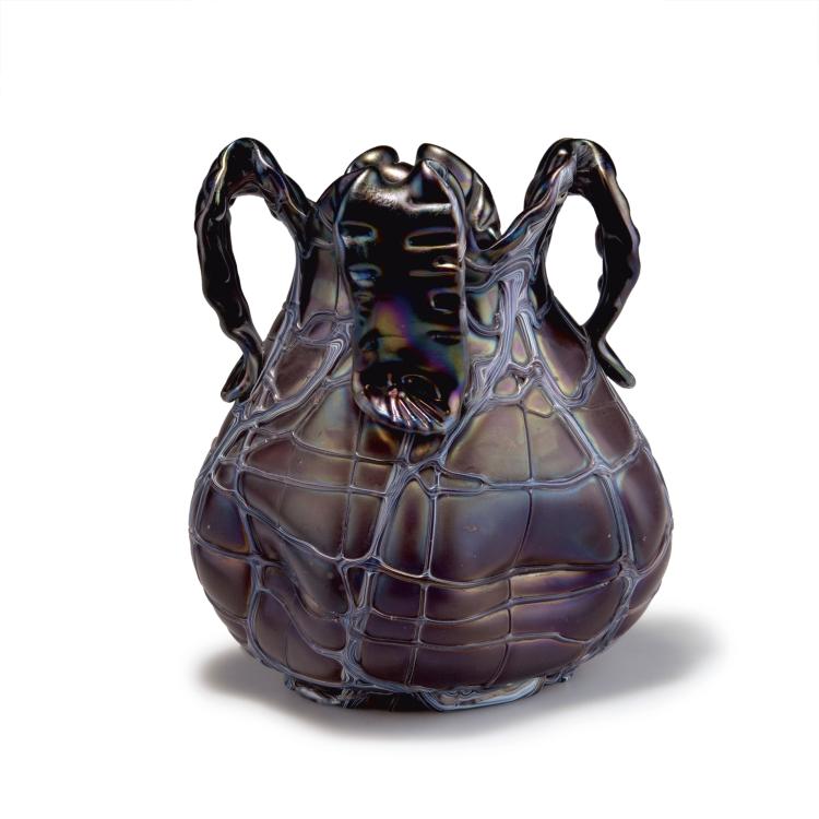Hauptbild zu Objekt, Vase with handles, 1900-03, Elisabeth Glasfabrik, Kosten bei Teplitz; Pallme-K&ouml;nig, Gebr.; Habel, Wilhelm, 117C 122