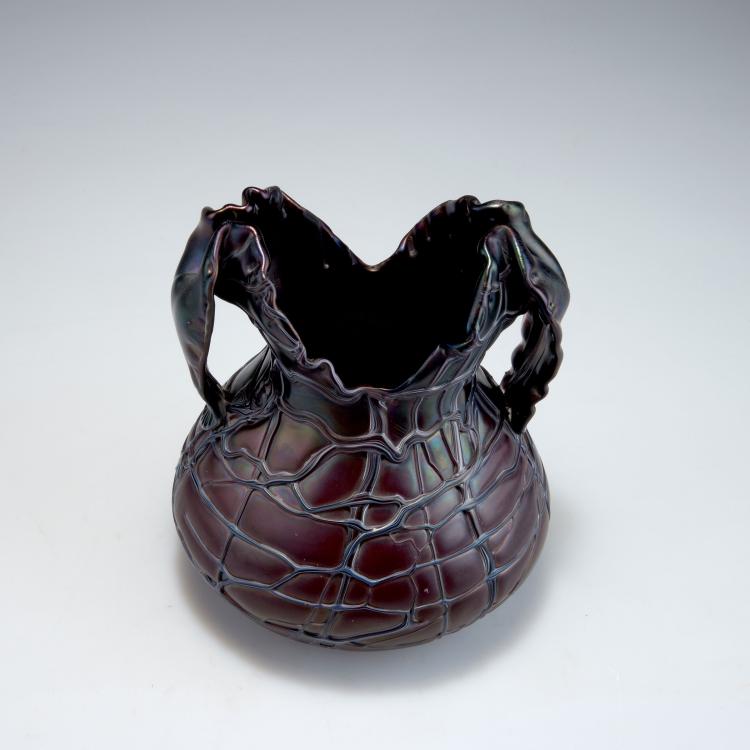 Bild 1 zu Objekt, Vase with handles, 1900-03, Elisabeth Glasfabrik, Kosten bei Teplitz; Pallme-K&ouml;nig, Gebr.; Habel, Wilhelm, 117C 24