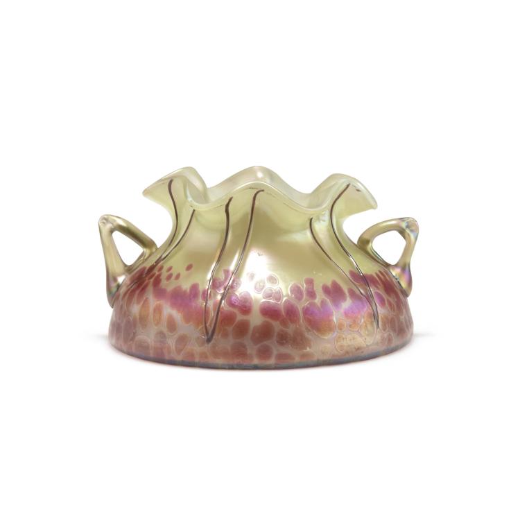 Hauptbild zu Objekt, Vase with handles, 1900-10, Elisabeth Glasfabrik, Kosten bei Teplitz; Pallme-K&ouml;nig, Gebr.; Habel, Wilhelm, 117C 19