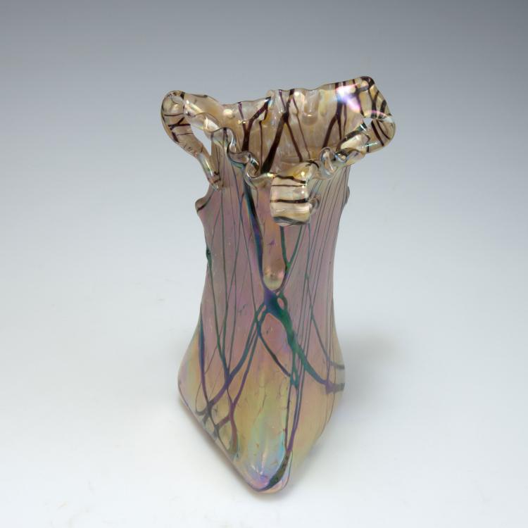 Bild 2 zu Objekt, Vase with handles, 1900-05, Elisabeth Glasfabrik, Kosten bei Teplitz; Pallme-K&ouml;nig, Gebr.; Habel, Wilhelm, 117C 55