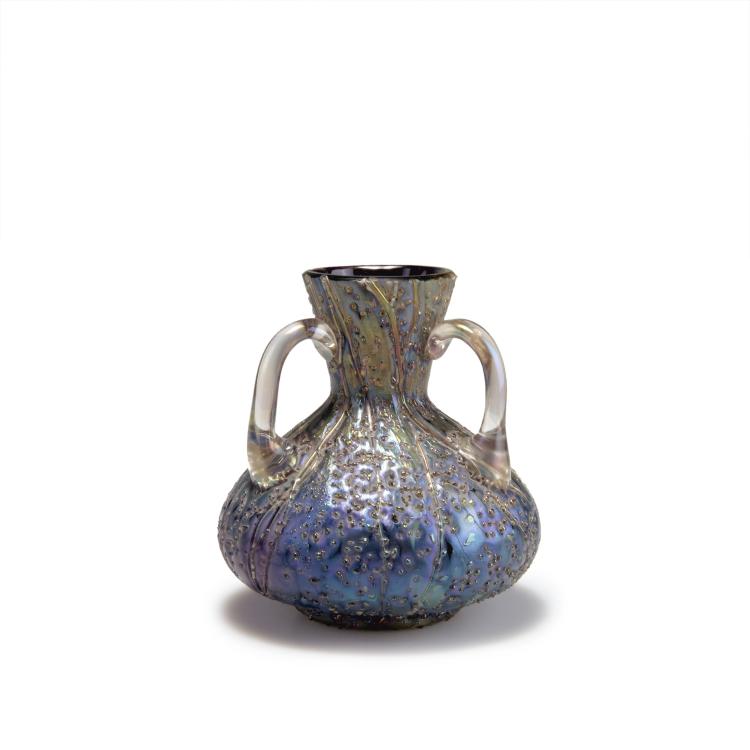 Hauptbild zu Objekt, Vase with handles, 1900-05, Elisabeth Glasfabrik, Kosten bei Teplitz; Pallme-K&ouml;nig, Gebr.; Habel, Wilhelm, 117C 127