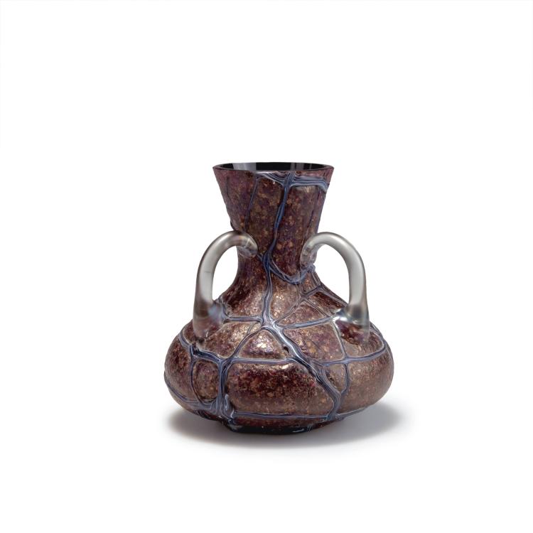 Hauptbild zu Objekt, Vase with handles, 1900-10, Elisabeth Glasfabrik, Kosten bei Teplitz; Pallme-K&ouml;nig, Gebr.; Habel, Wilhelm, 117C 128