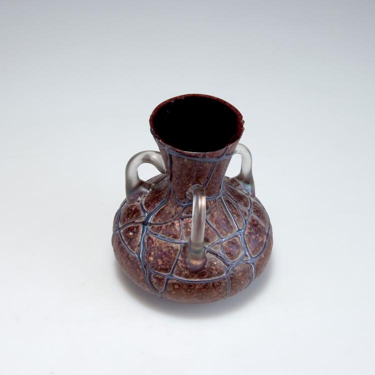 Bild 1 zu Objekt, Vase with handles, 1900-10, Elisabeth Glasfabrik, Kosten bei Teplitz; Pallme-K&ouml;nig, Gebr.; Habel, Wilhelm, 117C 128