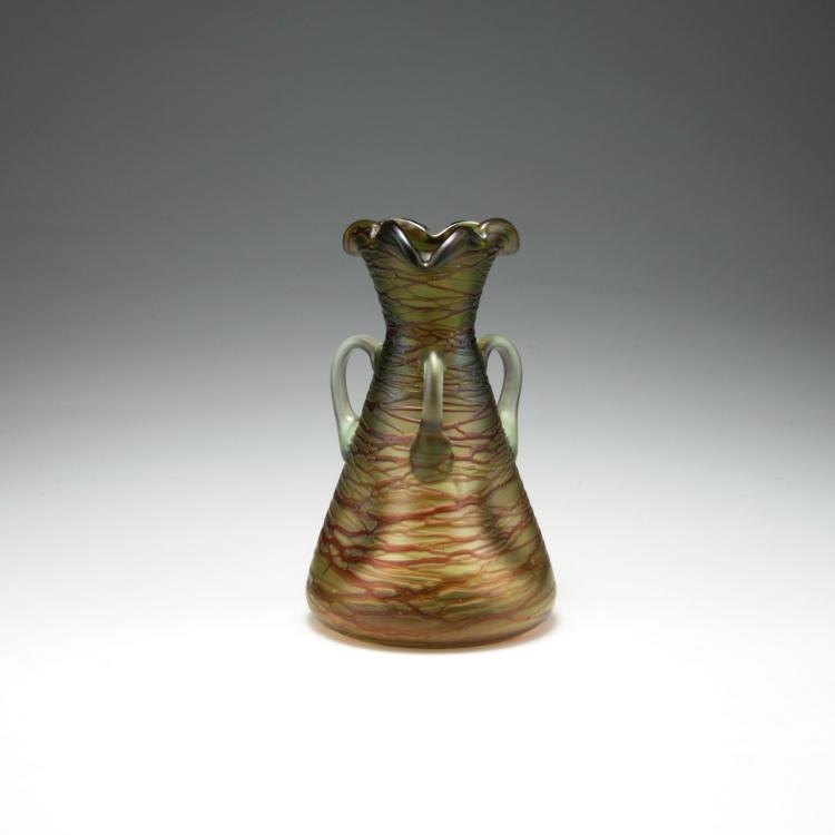 Bild 1 zu Objekt, Vase with handles, 1900-05, Elisabeth Glasfabrik, Kosten bei Teplitz; Pallme-K&ouml;nig, Gebr.; Habel, Wilhelm, 117C 41