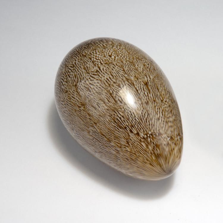 Bild 1 zu Objekt, Two 'Murrine' eggs, 1975-78, Ludovico Diaz de Santillana, Venini & C., Murano, 116B 156