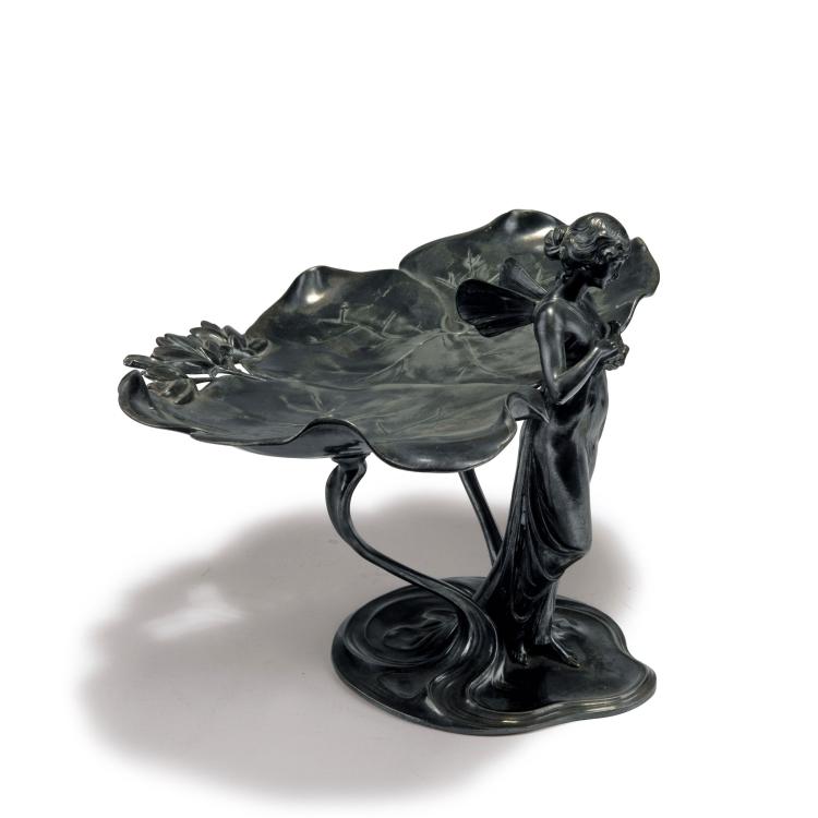 Hauptbild zu Objekt, 'Psyche' visiting card tray, c1900, WMF, Geislingen, 117A 597