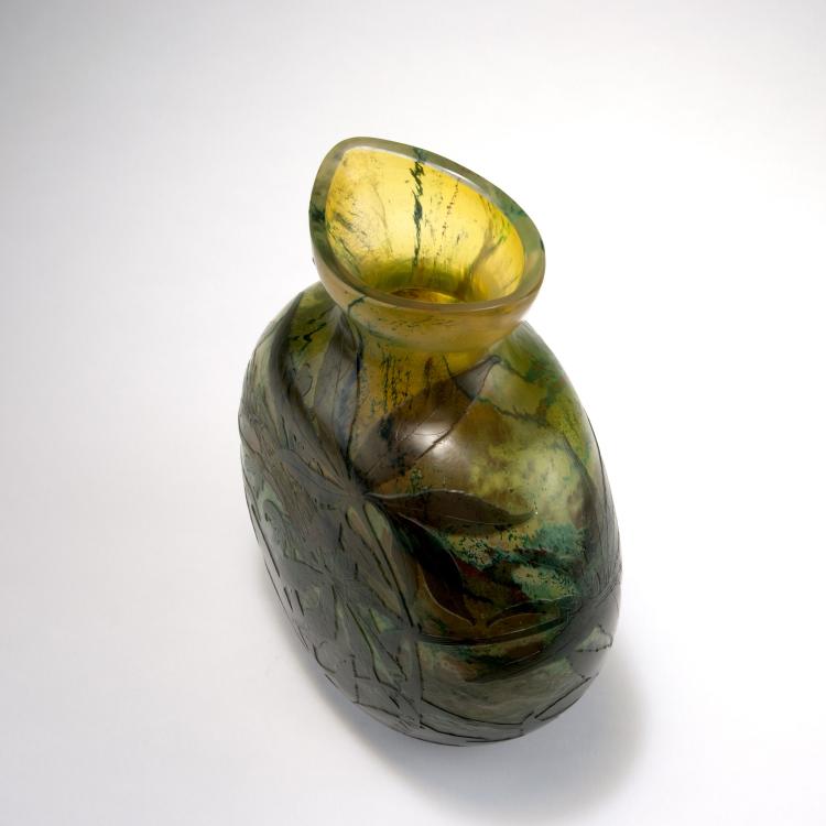 Bild 3 zu Objekt, 'Helleborus foetidus' vase, 1904-06, Gall&eacute;, Emile, Nancy, 117A 151