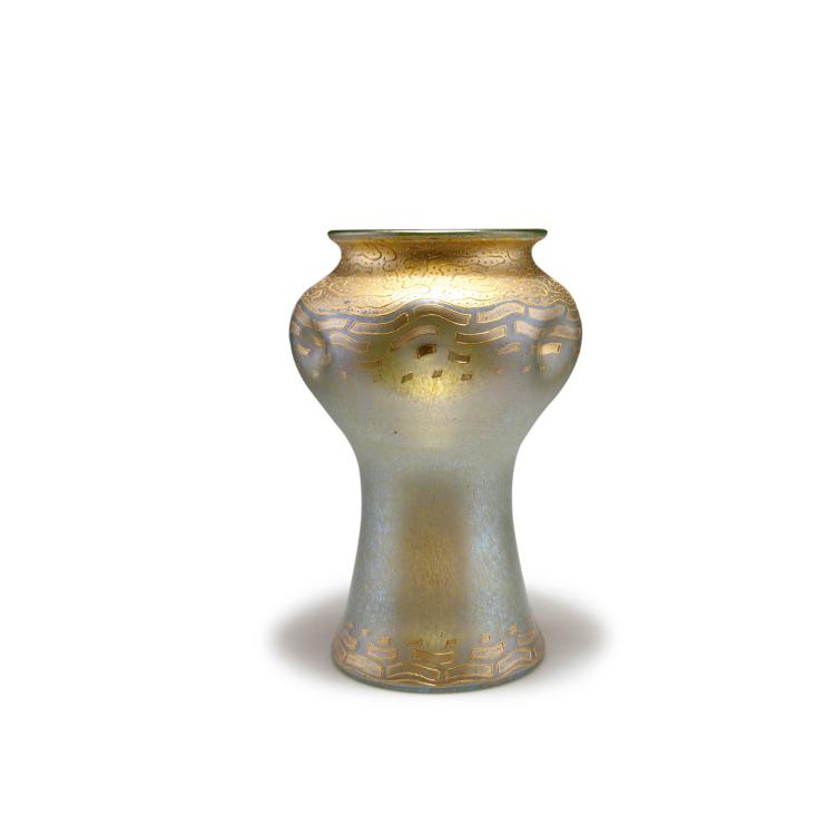 Hauptbild zu Objekt, Vase mit Reliefgold, um 1898, L&ouml;tz Wwe., Klosterm&uuml;hle, 117A 290
