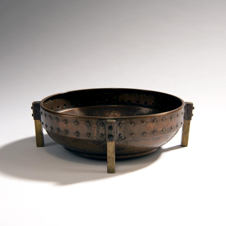 Bild 1 zu Objekt, 'Bl&auml;tterkette', 2000 , Lydia Gastroph, 118B 80