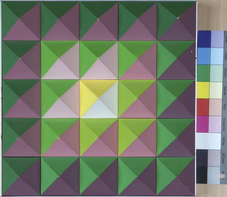 Hauptbild zu Objekt, 'Pyramiden-Relief', 1970, Hans-J&ouml;rg Glattfelder, 118B 85