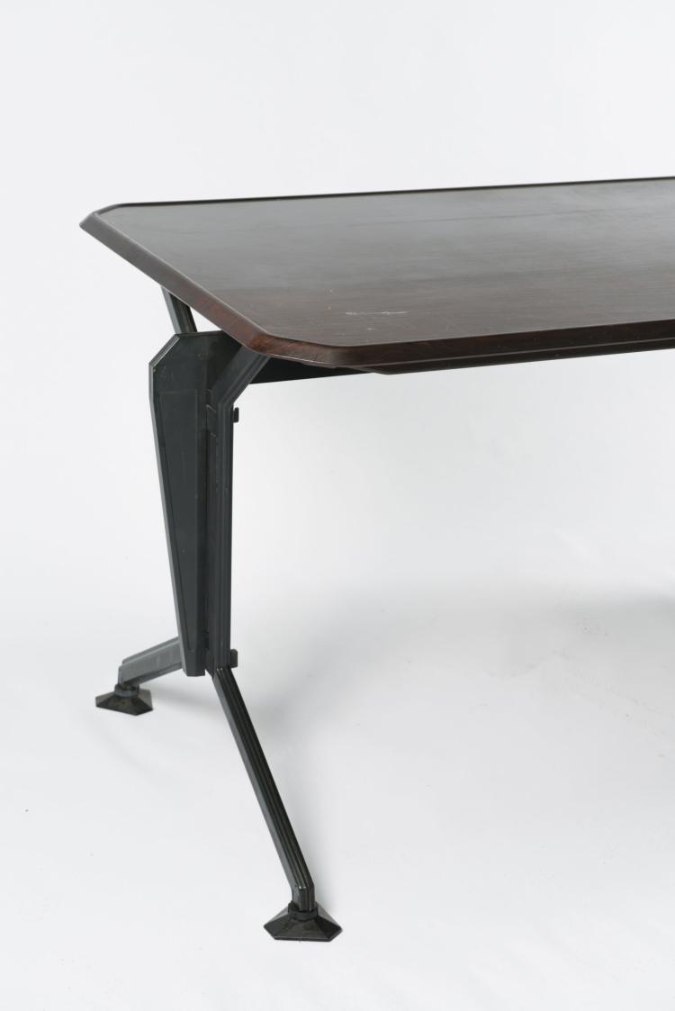 Bild 4 zu Objekt, Schreibtisch 'Arco', 1963, Studio B.B.P.R., Olivetti, Ivrea, 116A 136