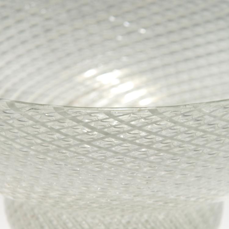 Bild 2 zu Objekt, 'A reticello' bowl, end of 16th/ beginning of 17th century, Murano, 116B 3