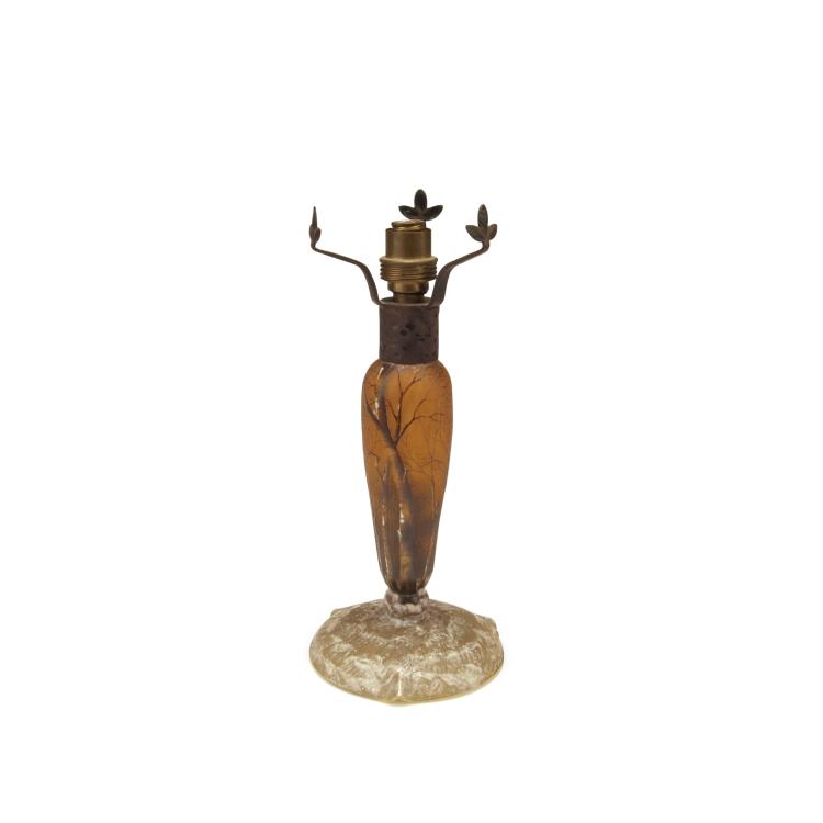 Hauptbild zu Objekt, 'Arbres en hiver' lamp base, c1910, Daum Fr&egrave;res, Nancy, 117A 77