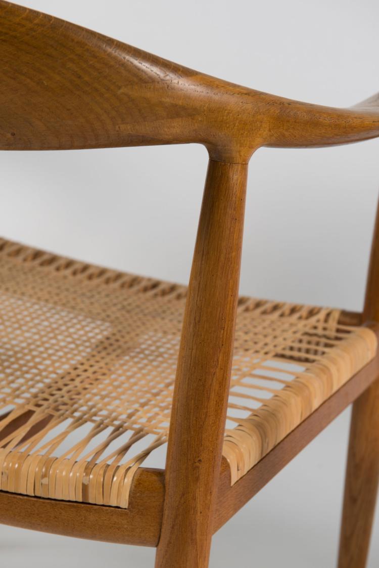 Bild 2 zu Objekt, Vier St&uuml;hle 'The Chair' - 'JH-501', 1950, Hans J. Wegner, Hansen, Johannes, Kopenhagen, 118A 155