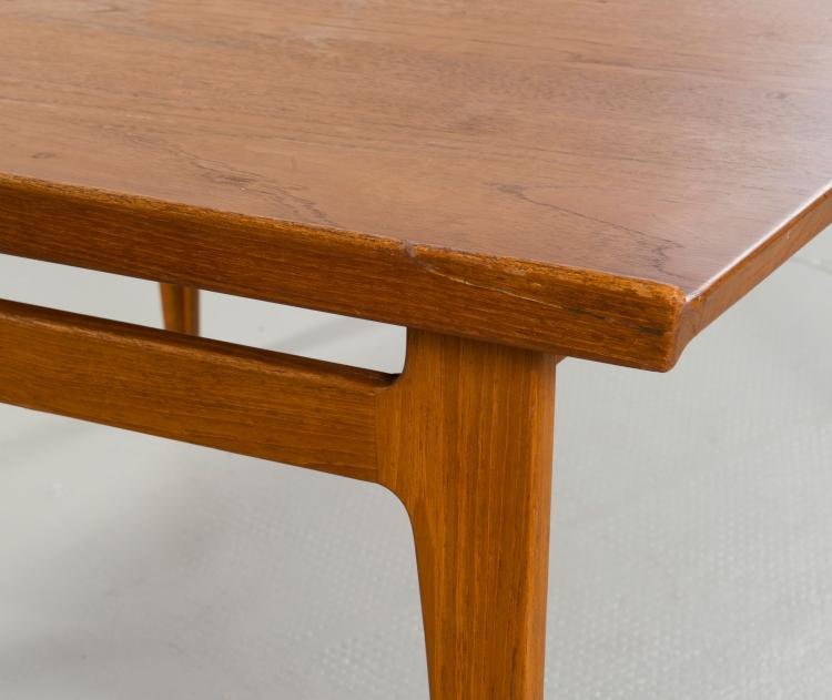 Bild 1 zu Objekt, Beistelltisch 'FD 635', 1960er Jahre, Finn Juhl, France & S&oslash;n, Kopenhagen, 116C 186